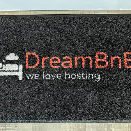 Modernes In Lage Komfortabel Eingerichtet Mit Arbeitsplatz Und Kueche - Geibelsuite Hanôver