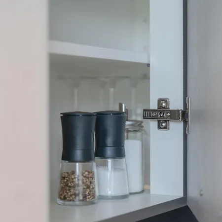 Apartamento Modernes In Lage Komfortabel Eingerichtet Mit Arbeitsplatz Und Kueche - Geibelsuite Hanôver