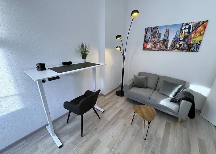 Appartement Modernes In Lage Komfortabel Eingerichtet Mit Arbeitsplatz Und Kueche - Geibelsuite