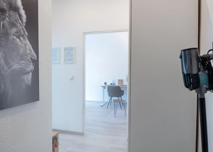 Modernes In Lage Komfortabel Eingerichtet Mit Arbeitsplatz Und Kueche - Geibelsuite * 하노버