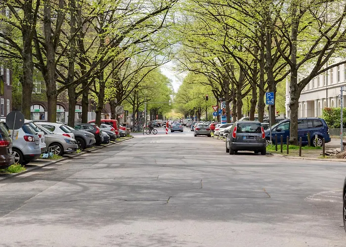 Modernes In Lage Komfortabel Eingerichtet Mit Arbeitsplatz Und Kueche - Geibelsuite